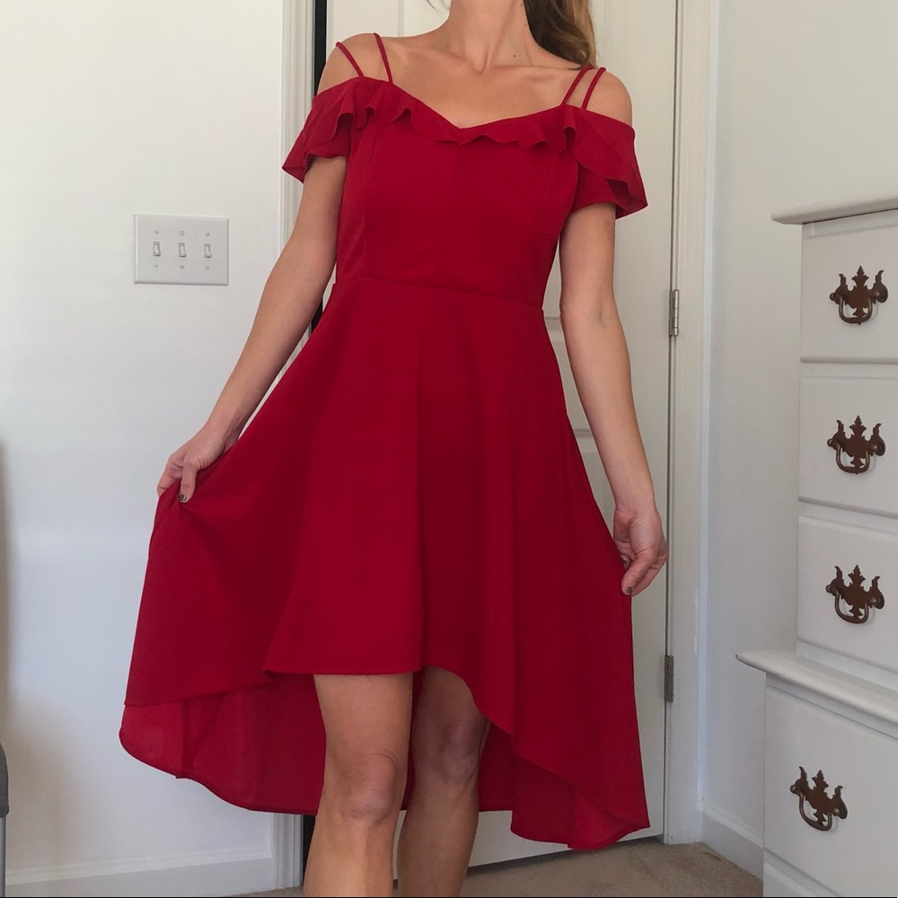 Women’s Red Off the Shoulder Flowy Dress with Straps